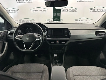 Volkswagen Polo, 2021г., передний привод, механика
