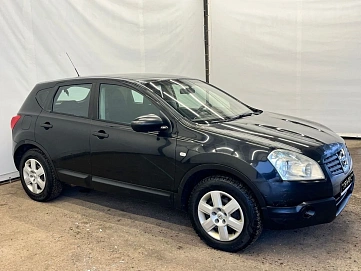 Nissan Qashqai, 2009г, передний привод, механика