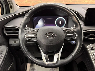 Hyundai Santa Fe, 2021г, полный привод, робот