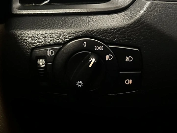 BMW X1, 2011г., задний привод, автомат