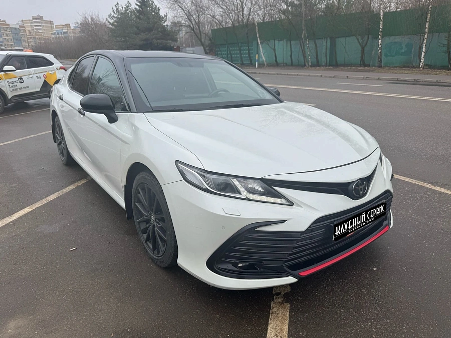 Toyota Camry, 2022г., передний привод, автомат