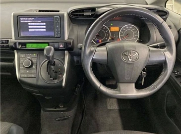 Toyota Wish, 2010г, передний привод, вариатор