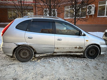 Nissan Tino, 1999г, передний привод, вариатор
