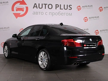 BMW 5 серии, 2015г., задний привод, автомат