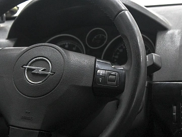 Opel , 2008г., передний привод, робот
