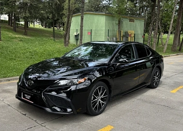 Toyota Camry, 2021г, передний привод, автомат