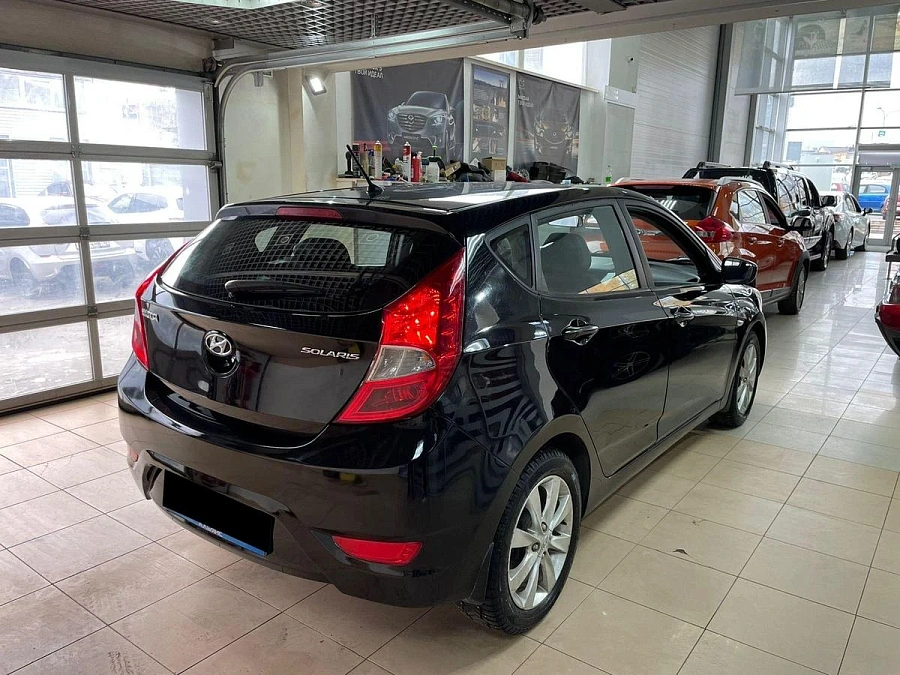 Hyundai Solaris, 2013г., передний привод, механика