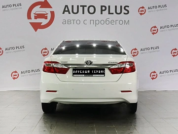 Toyota Camry, 2014г, передний привод, автомат