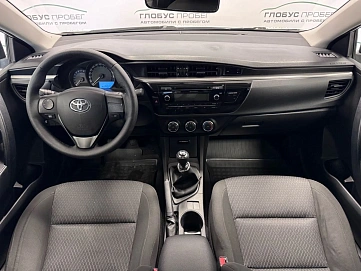 Toyota Corolla, 2013г, передний привод, механика