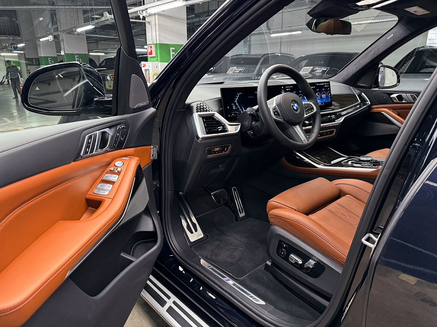 BMW X7, 2023г., полный привод, автомат