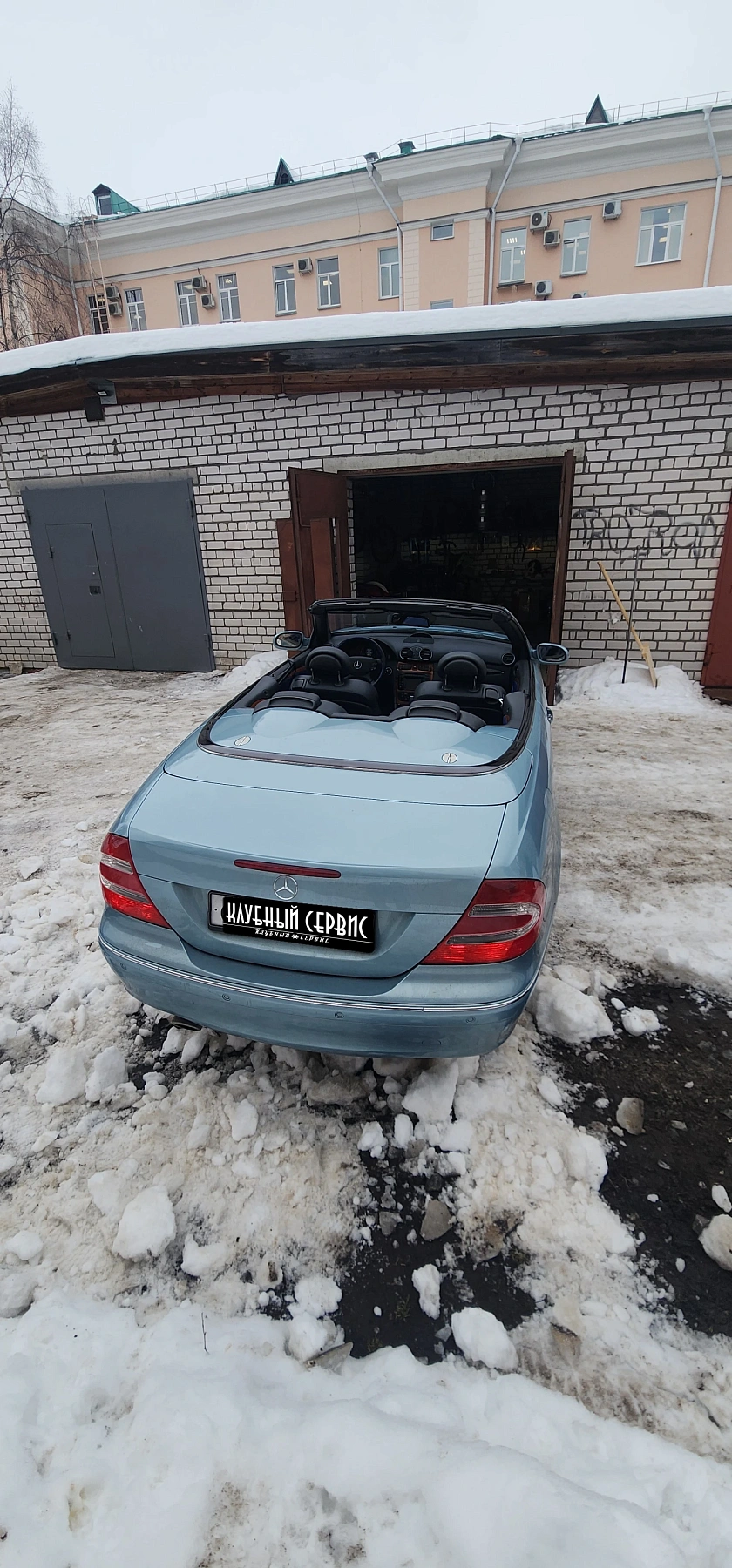 Mercedes-Benz CLK-Класс, 2004г., задний привод, автомат