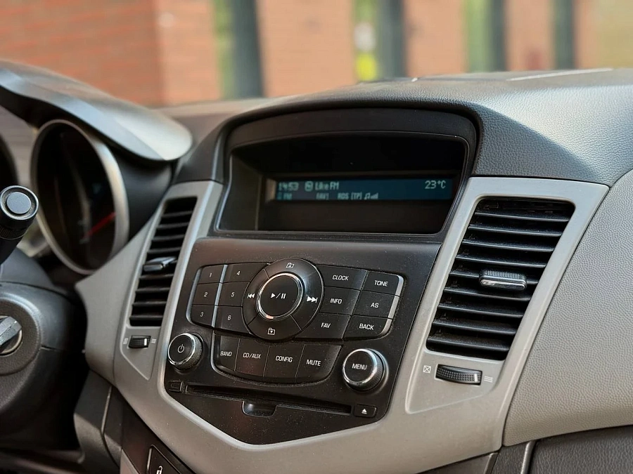 Chevrolet Cruze, 2010г., передний привод, автомат