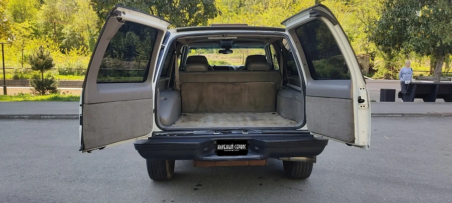 Chevrolet Tahoe, 1997г., полный привод, автомат