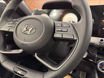 Hyundai Lafesta, 2025г, передний привод, робот