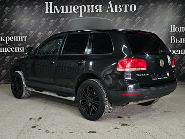 Volkswagen Touareg, 2005г., полный привод, автомат