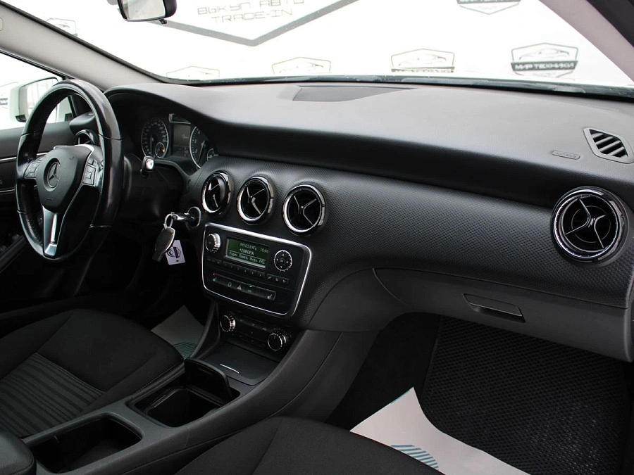 Mercedes-Benz A-Класс, 2013г., передний привод, робот