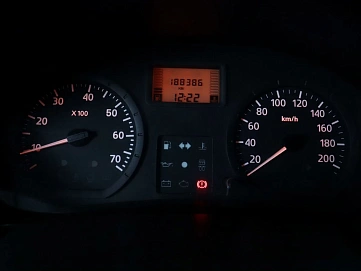 Renault Logan, 2006г, передний привод, механика