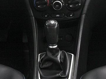 Hyundai Solaris, 2012г, передний привод, механика