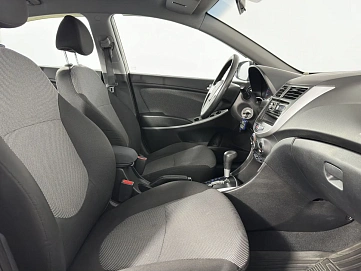 Hyundai Solaris, 2012г, передний привод, автомат