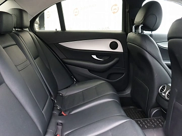 Mercedes-Benz E-Класс, 2020г, задний привод, автомат