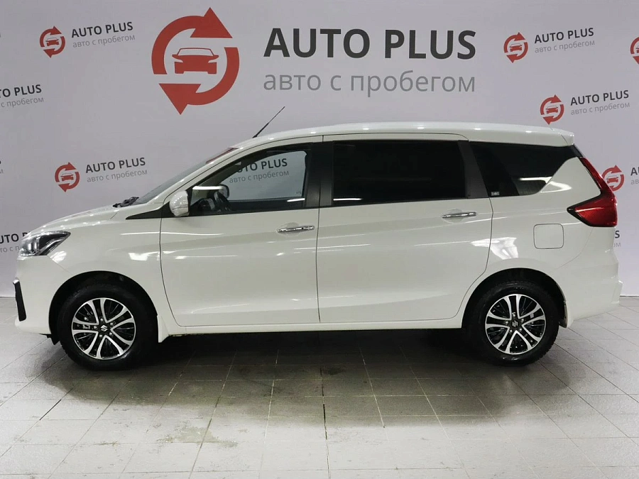 Suzuki Ertiga, 2022г., передний привод, автомат
