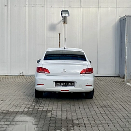 Peugeot 408, 2012г, передний привод, автомат