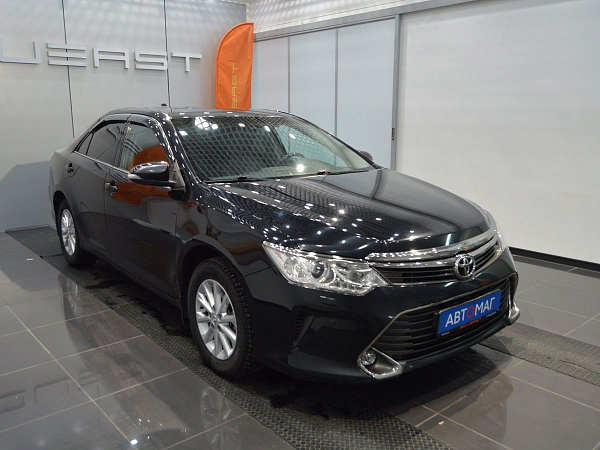 Toyota Camry, 2015г., передний привод, автомат