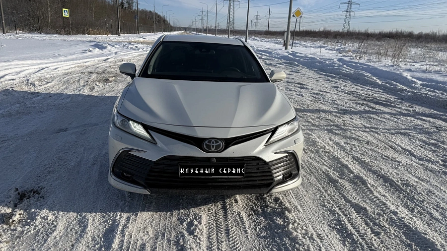 Toyota Camry, 2021г., передний привод, автомат