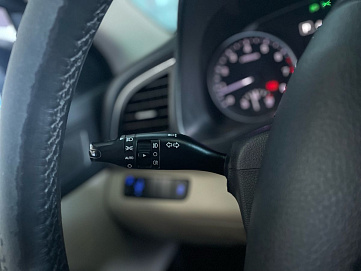 Hyundai Elantra, 2018г, передний привод, автомат