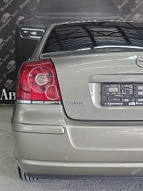 Toyota Avensis, 2006г, передний привод, автомат