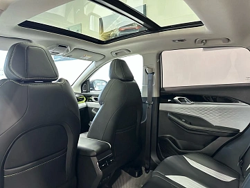 Geely Coolray, 2023г, передний привод, робот