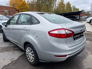 Ford Fiesta, 2016г, передний привод, робот