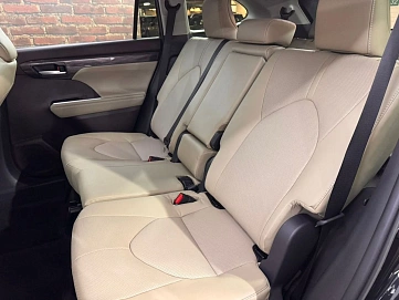 Toyota Highlander, 2025г, полный привод, автомат