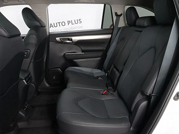 Toyota Highlander, 2025г, полный привод, автомат
