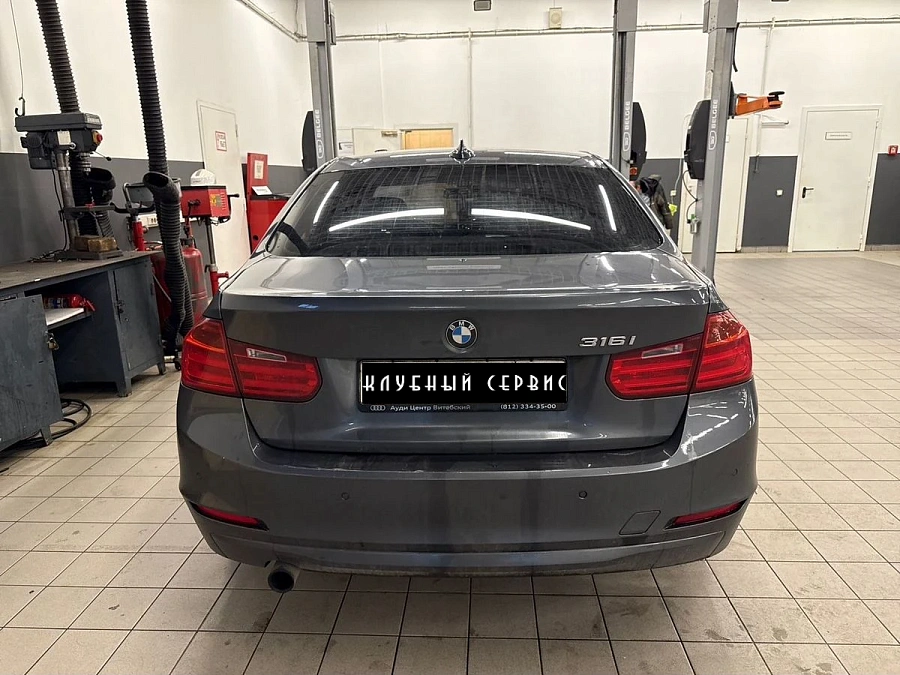 BMW 3 серии, 2014г., задний привод, автомат