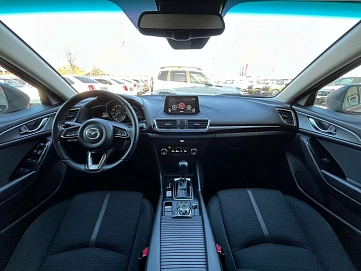 Mazda 3, 2019г, передний привод, автомат
