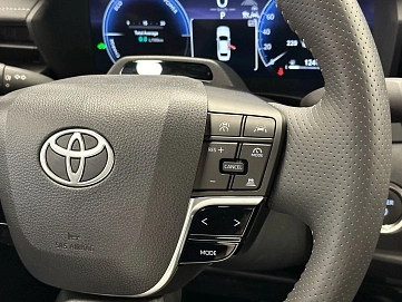 Toyota Camry, 2025г, передний привод, вариатор