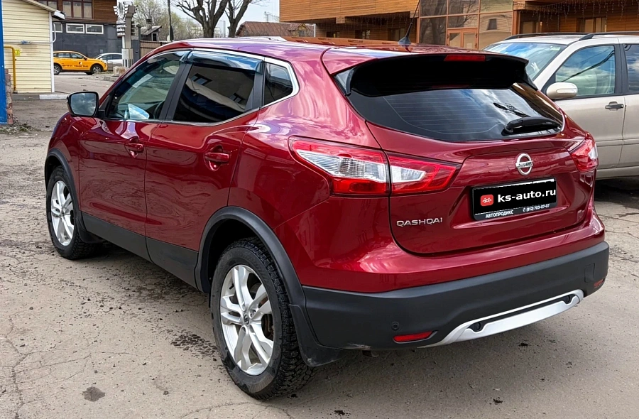 Nissan Qashqai, 2016г., передний привод, вариатор