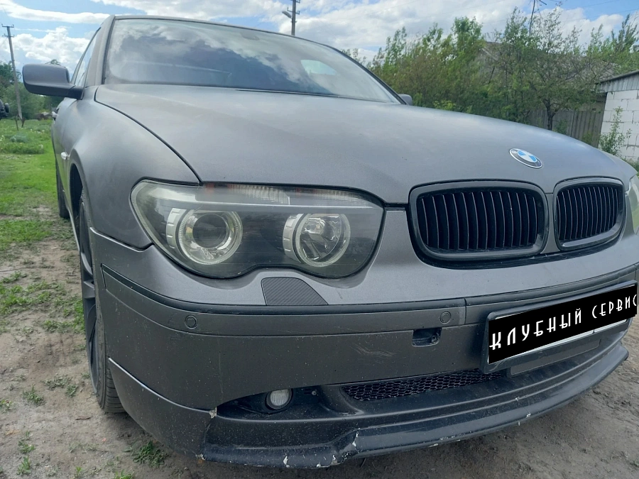 BMW 7 серии, 2004г., задний привод, автомат