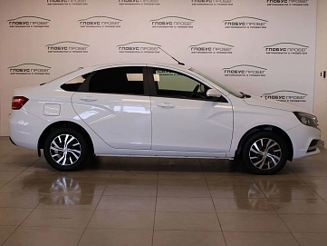 Lada (ВАЗ) Vesta, 2019г, передний привод, механика