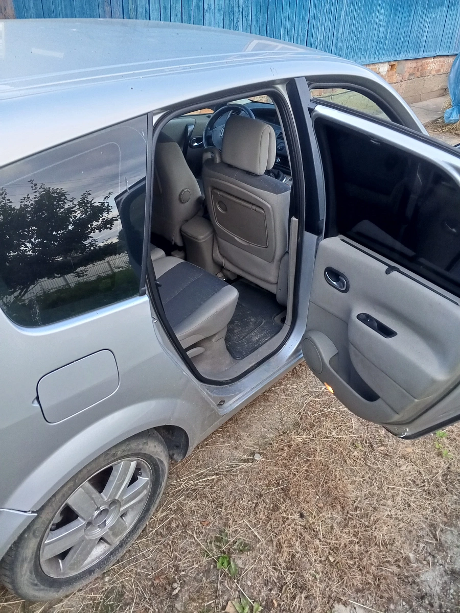 Renault Scenic, 2006г., передний привод, механика