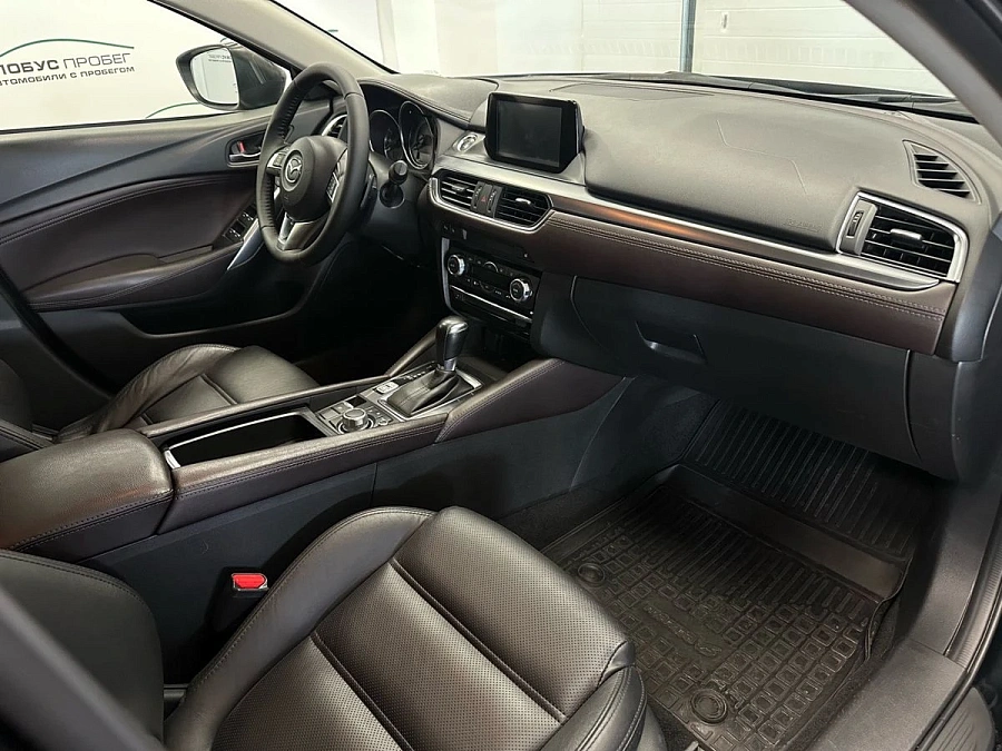 Mazda 6, 2015г., передний привод, автомат
