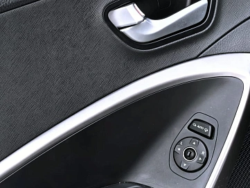 Hyundai Santa Fe, 2016г, полный привод, автомат