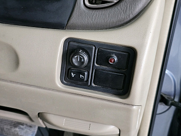 Nissan Sunny, 2003г, передний привод, автомат