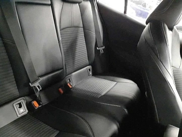 Toyota Corolla, 2022г, передний привод, вариатор