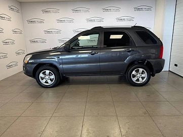 Kia Sportage, 2009г, передний привод, механика
