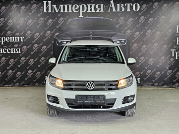 Volkswagen Tiguan, 2013г, передний привод, робот