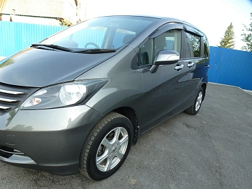 Honda Freed, 2010г, передний привод, вариатор