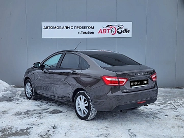 Lada (ВАЗ) Vesta, 2018г, передний привод, механика