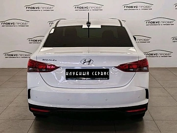 Hyundai Solaris, 2021г, передний привод, автомат